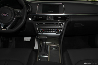 2016款起亚K5 2.0L自动LUXURY