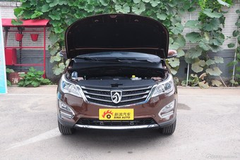 2015款宝骏560 1.8L手动精英型