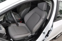 2014款爱唯欧三厢1.6L自动风尚型