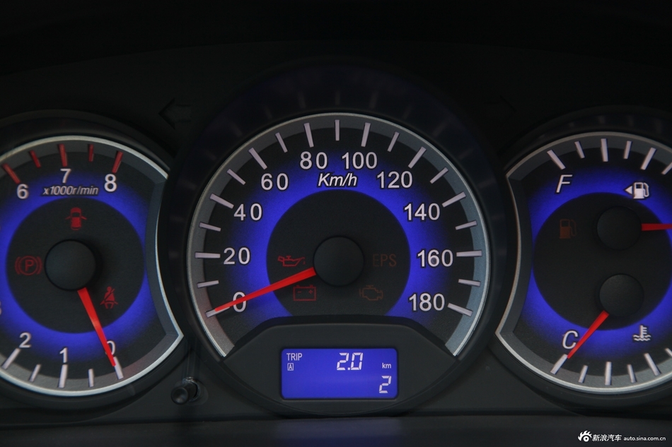 2013款北斗星X5 1.4L手动VVT巡航型