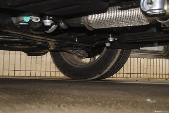 2016款自由光2.4L自动优越版