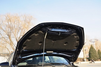 2015款福睿斯1.5L手动时尚型