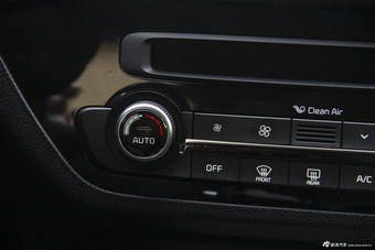 2015款起亚K4 1.8L自动DLX Special