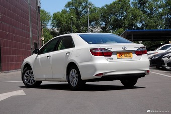 2015款凯美瑞2.0E精英版