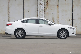 2015款阿特兹2.0L自动蓝天时尚版