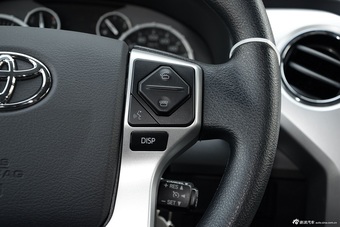 2016款坦途5.7L自动标准版