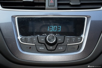 2016款雪佛兰乐风RV 1.5L自动智行版