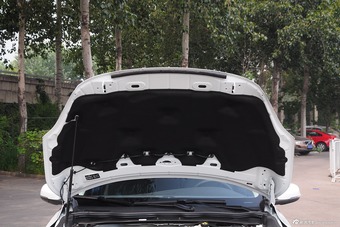 2016款沃尔沃V40 2.0T T4智雅版