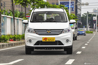 2016款北汽幻速H3F 1.5L手动豪华型7座
