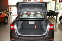 2012款轩逸经典1.6XL手动豪华版