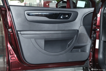 2013款世嘉三厢1.6L手动品尚型