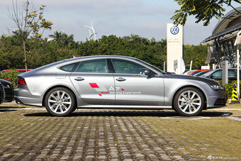 2016款奥迪A7 3.0T自动50TFSI quattro舒适型