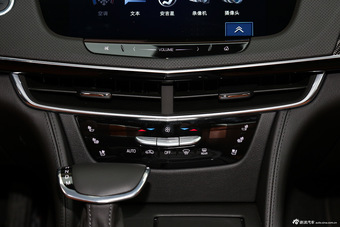 2016款CT6 2.0T自动28T领先型