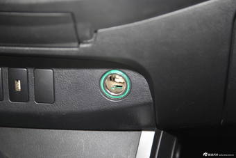 2015款黄海N2 2.8T四驱柴油至尊版