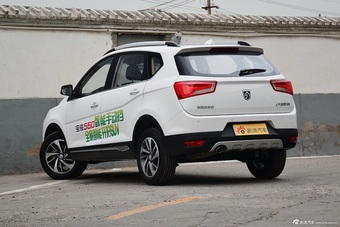 2016款宝骏560 1.8L手动豪华型