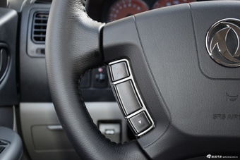 2016款菱智M5 2.0L手动7座豪华型L