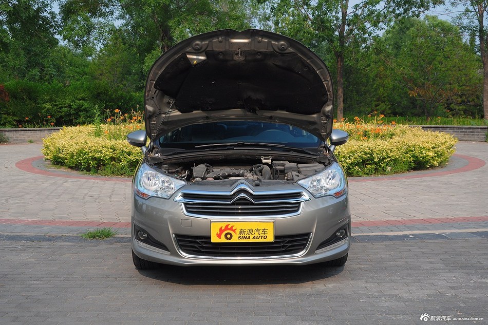 2014款雪铁龙C4L 1.6THP自动智驱劲智版