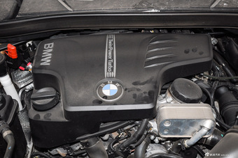 2014款宝马X1 xDrive20i X设计套装