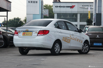 2015款赛欧3 1.5L手动幸福版（天窗）