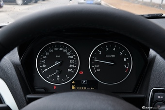 2014款宝马2系220i领先型