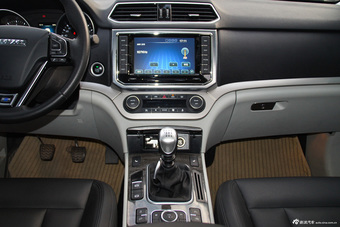 2015款哈弗H6 Coupe 2.0T手动两驱尊贵型