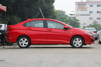 2015款锋范1.5L CVT自动豪华版