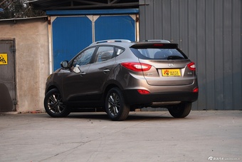 2015款北京现代ix35 2.0GL自动两驱智能型