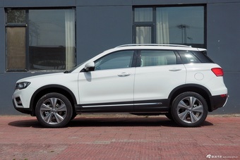 2015款哈弗H6 Coupe 2.0T手动两驱精英型