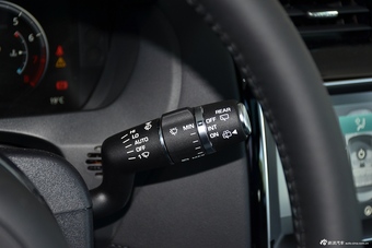 2016款捷豹F-PACE 3.0T自动R-SPORT 运动版