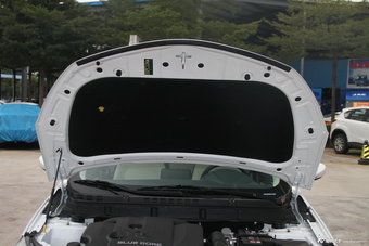 2015款悦翔V7 1.6L 手动乐享型