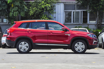 2016款长安CS75 1.8T自动精英型国5