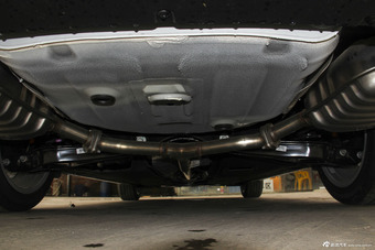 2016款起亚K5 2.0L自动LUXURY