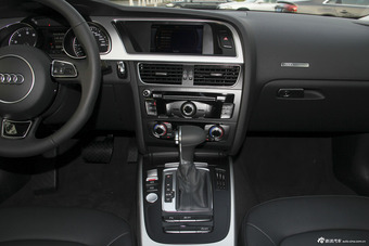 2016款奥迪A5 Sportback 2.0T自动45TFSI