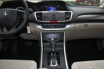 2015款雅阁2.4L自动LX舒适型