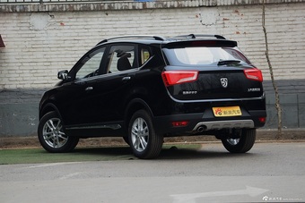 2016款宝骏560 1.8L手动精英型