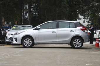2015款YARiS L致炫1.5L自动炫动天窗特别版