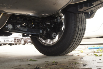 2015款智跑 2.0L手动两驱GLS