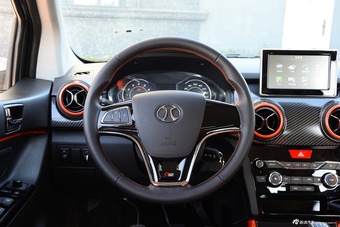 2015款北汽绅宝X25 1.5L手动舒适型