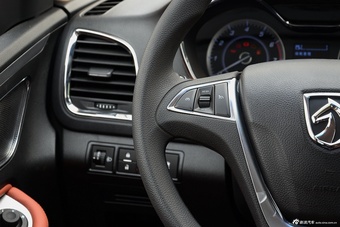 2016款宝骏560 1.8L手动精英型