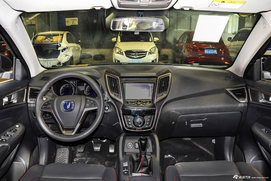 2016款长安CS75 2.0L手动领先型国5