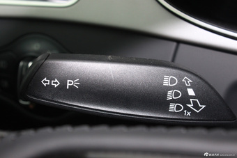 2015款奥迪A4L到店实拍