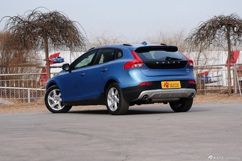 2015款沃尔沃V40 Cross Country 2.0T T5智雅版