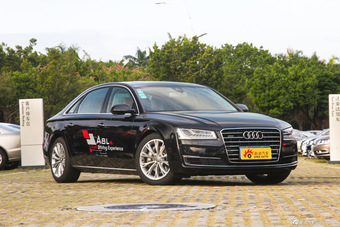 2014款奥迪A8L 3.0T自动45TFSI quattro豪华型
