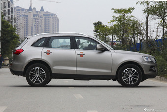 2015款众泰T600 2.0T自动尊贵型