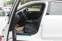 2015款奥迪A4L到店实拍