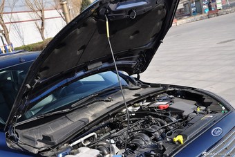 2015款福睿斯1.5L手动时尚型