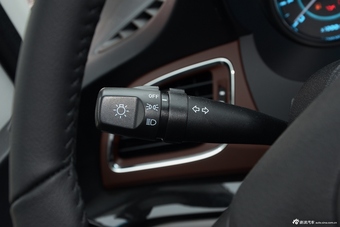 2016款瑞风M5 2.0T自动汽油公务版