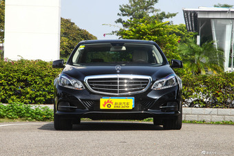 2015款奔驰E320L 3.0T自动4MATIC运动轿车