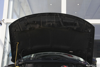 2014款指南者改款2.4L自动四驱豪华导航版