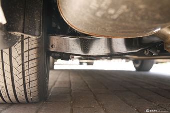 2014款奔腾B70 1.8T自动运动尊贵型图片